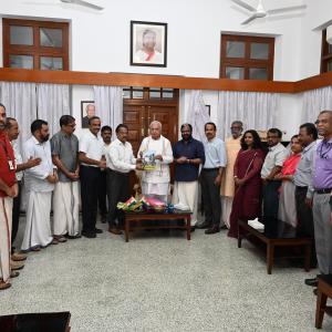 Dr.M R Baiju, Hon. Chairman of Kerala PSC handed over The Annual Report  2023 - 2024 to Sri Arif Muhammad Khan, Hon.Governer of Kerla on 18/12/2024. Hon.Members and Higher officers were present.